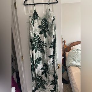 Green Plant printed maxi dress